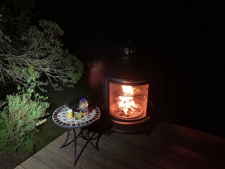 Cabin Fever On Cartecay River Ellijay Buitenkant foto